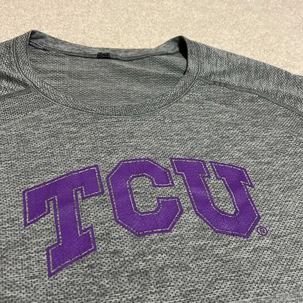 Men’s Lululemon TCU Limited Edition Tee - Picture 2 of 8